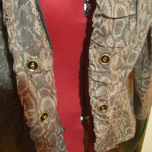 CONTRAST PYTHON PRINT JACKET SIZE S - Picture 5 of 8